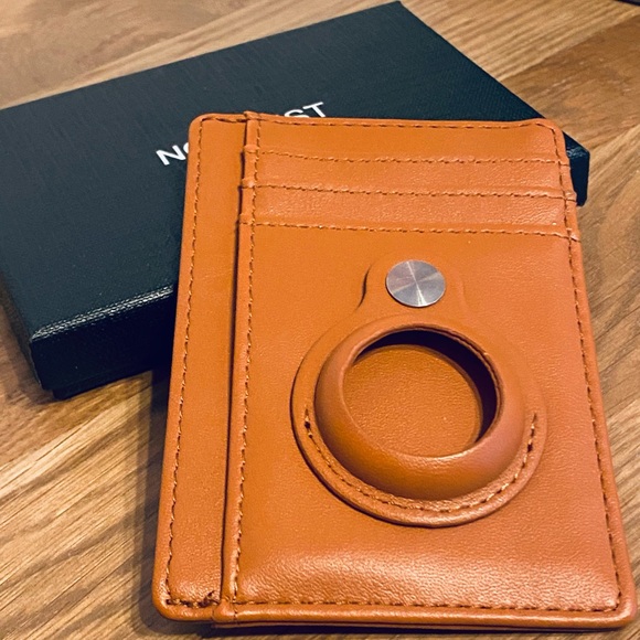 Normest AirTag Wallet - Picture 2 of 4